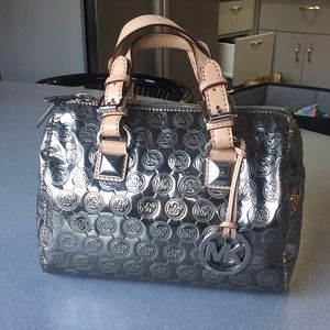 Silver Michael Kors Luggage Purse 👜